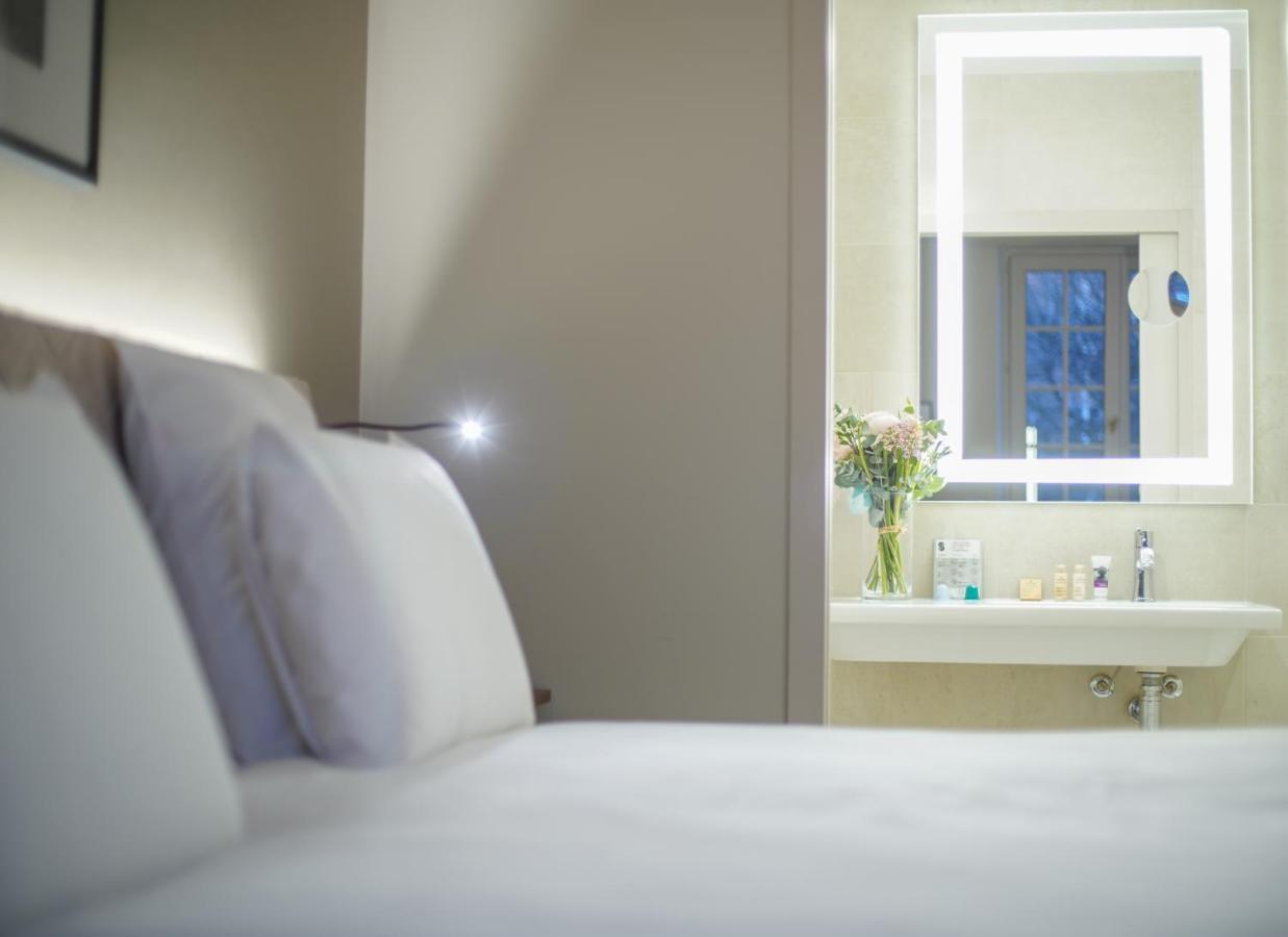 Single Room,1704858449:JPEG